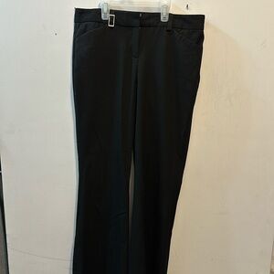 Express pants. Size 0. One leg needs to be hemmed. Excellent condition.